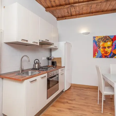 Balestrari Palace Apartment Rome